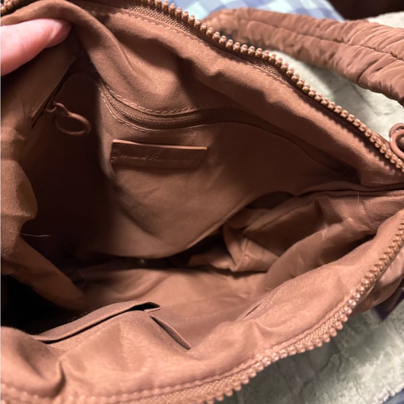 Iris and Rainbow Quilted Tan Shoulder Bag - Picture 3 of 4